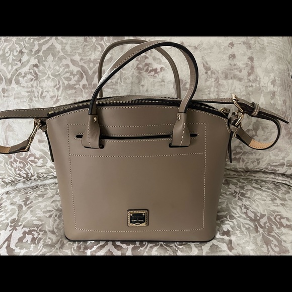 Brand new Dooney & Bourke Satchel Purse - Picture 1 of 5